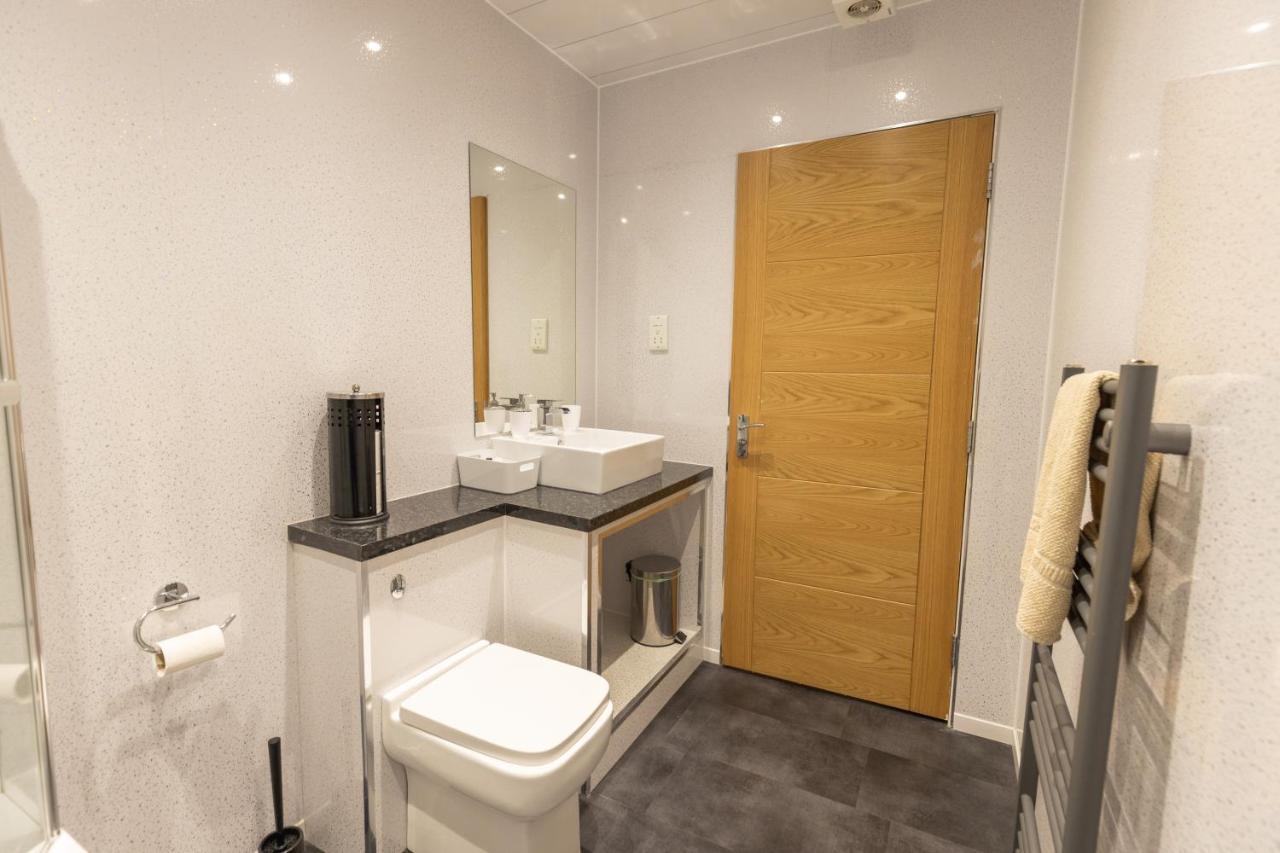 New 2 Bed Apartment With Stunning Views Of Arthur Seat Mountain Edinburgh Exterior photo