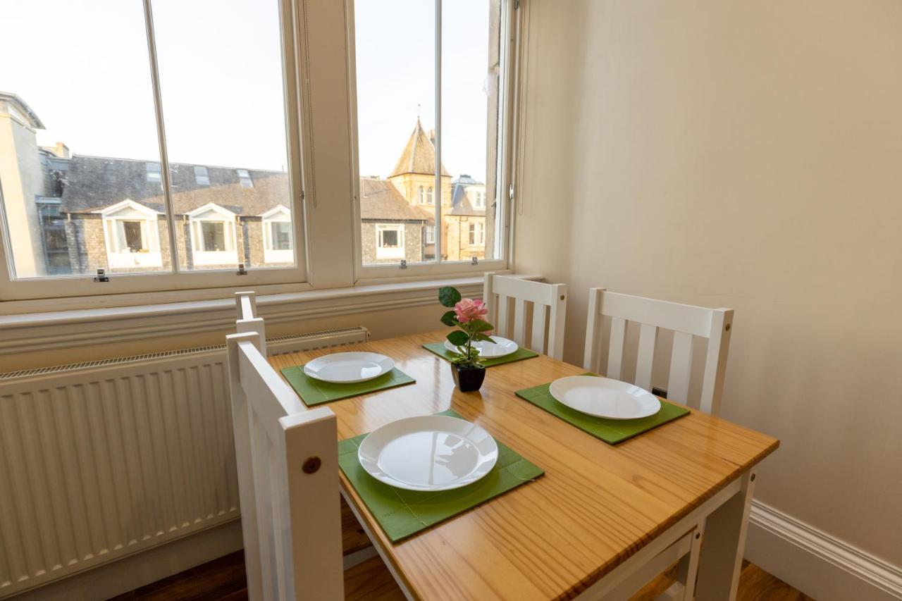 New 2 Bed Apartment With Stunning Views Of Arthur Seat Mountain Edinburgh Exterior photo